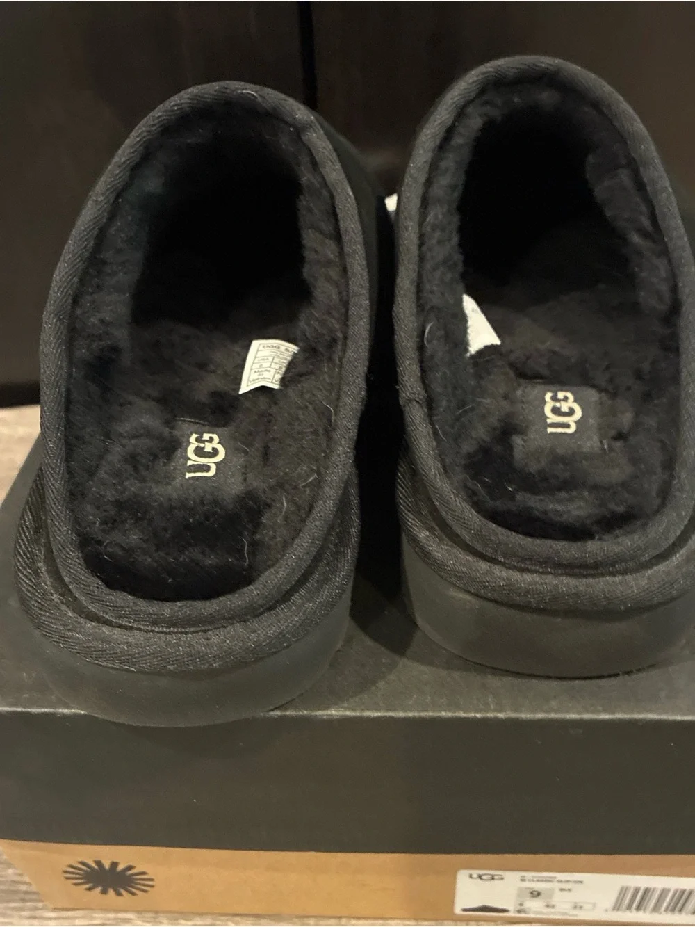 UGG classic slip
